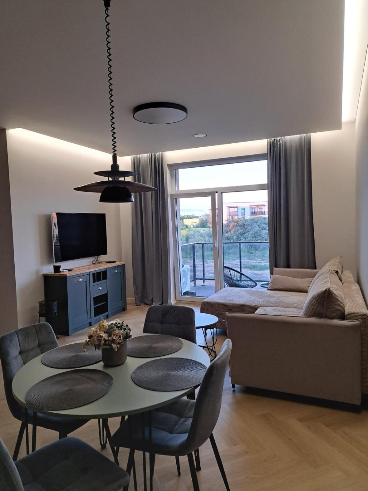 Ainiu Gatves Apartamentai Panevezys Exterior photo